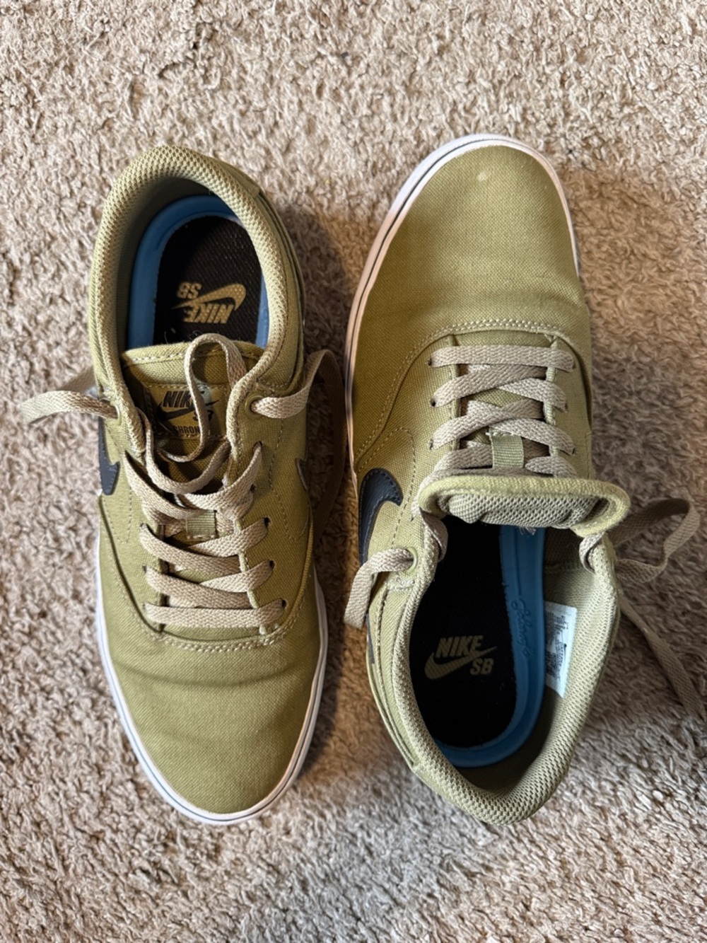 Men's Nike SB Olive Canvas Shoes - Picture 5 of 7